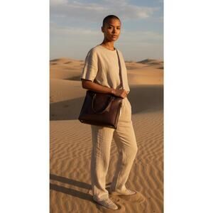 LOTTUSSE Tote two way leather bag Zip Top Handle